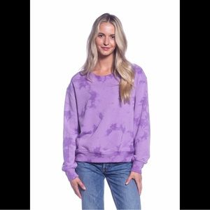 🎄 Tie Dye Sweatshirt